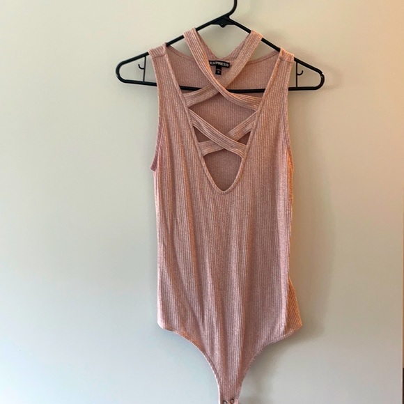 Express low cut body suit size medium lite pink - Picture 1 of 2